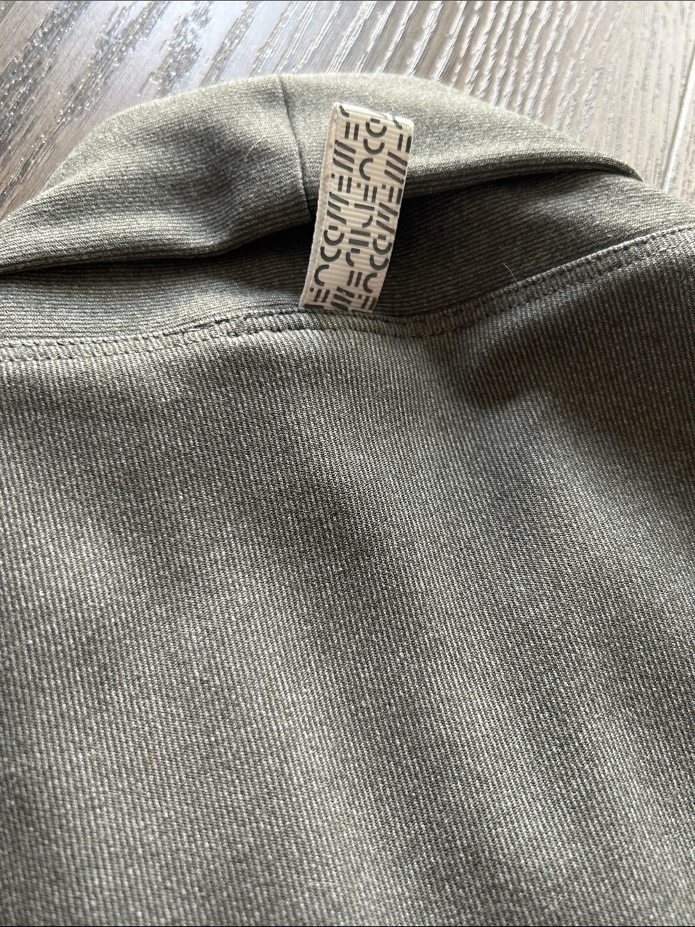 Free FWD Men's All Day Robe - Picture 7 of 7